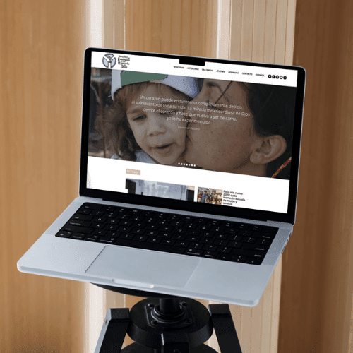Mockup de la web de Servidores del Evangelio