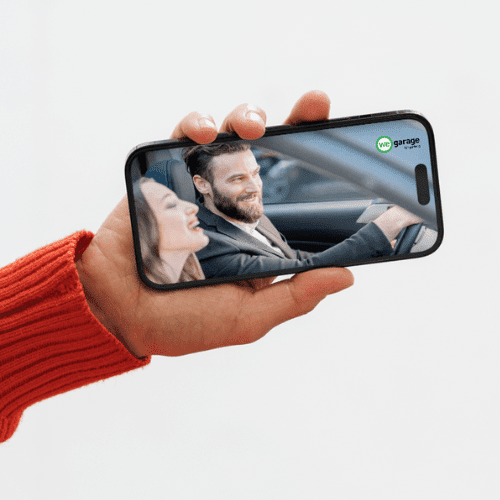 Mockup de un celular con la app We Garage